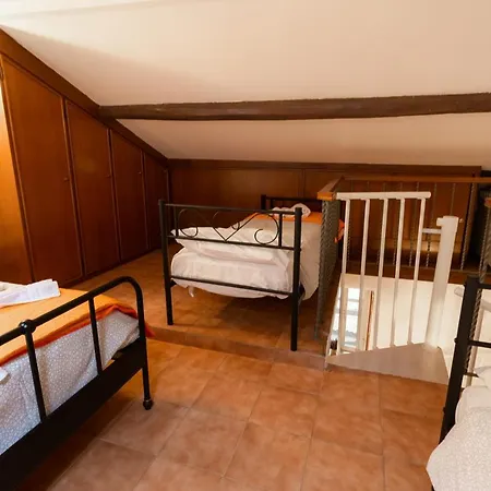 Trastevere Four Seasons Trilussa 1 * Roma